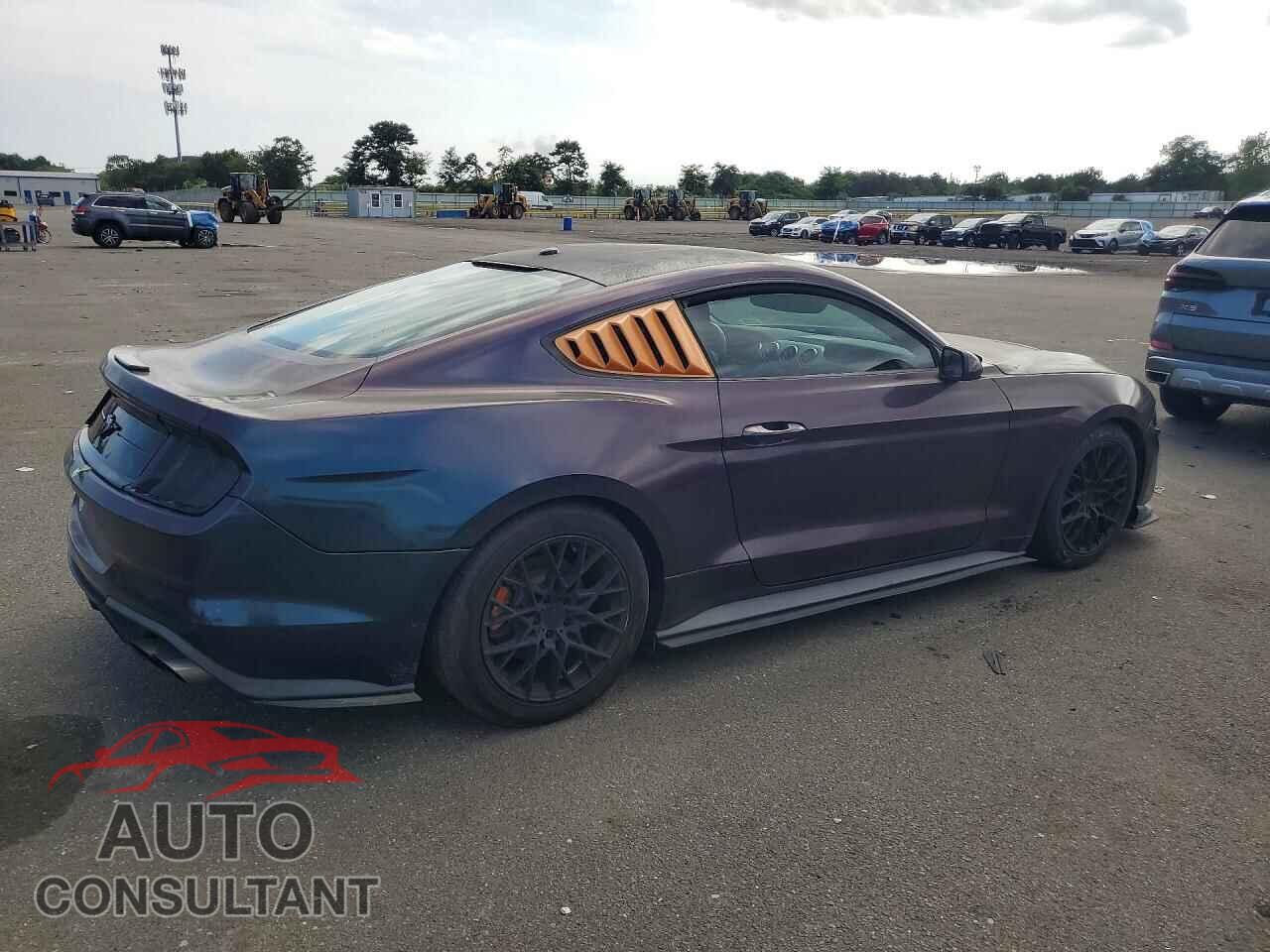 FORD MUSTANG 2019 - 1FA6P8TH2K5156820