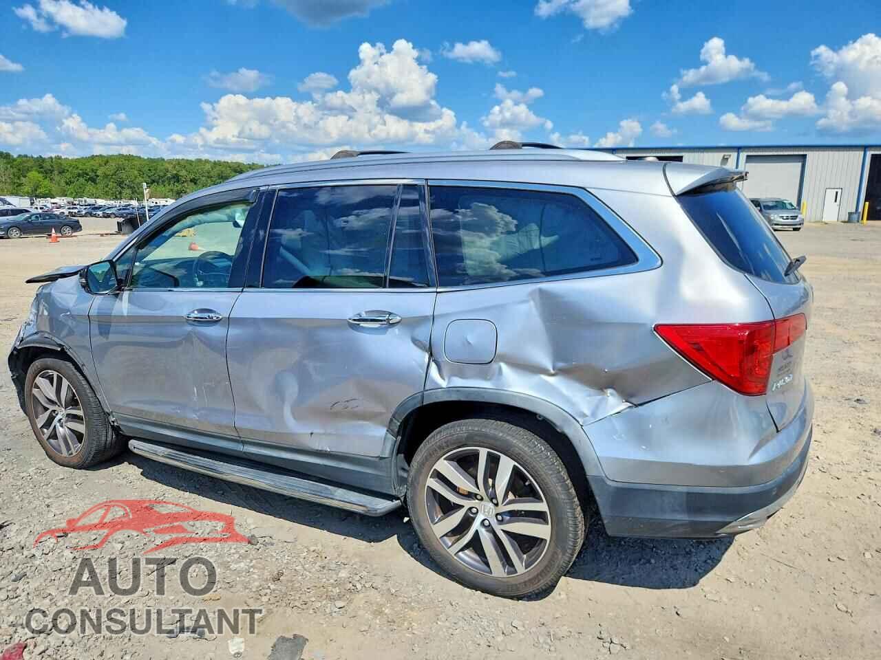 HONDA PILOT 2017 - 5FNYF6H08HB055995