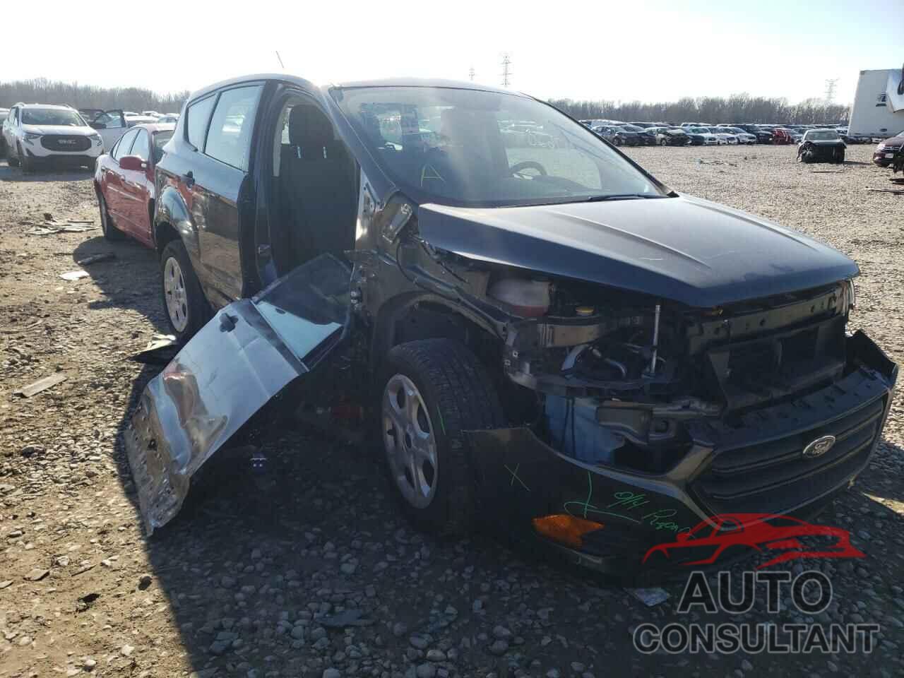FORD ESCAPE 2017 - 1FMCU0F73HUC18441