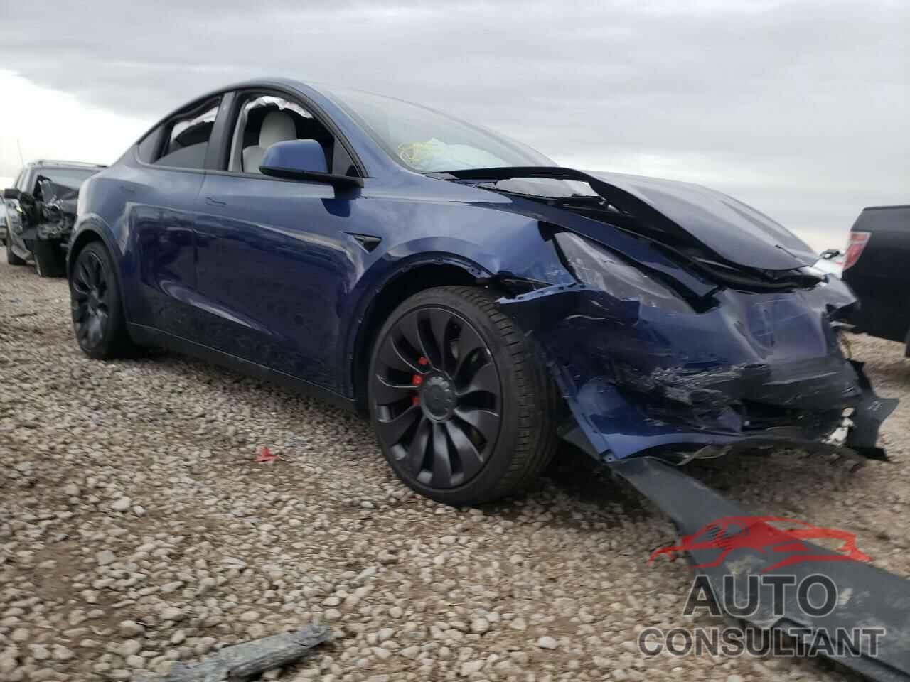 TESLA MODEL Y 2021 - 5YJYGDEF1MF078314