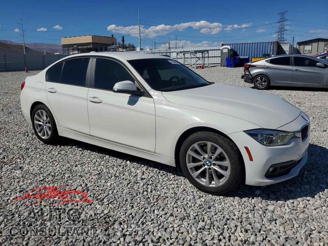 BMW 3 SERIES 2018 - WBA8A9C59JK623132
