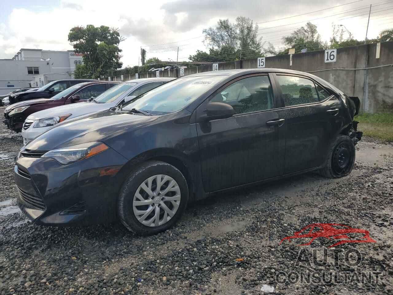 TOYOTA COROLLA 2018 - 5YFBURHE5JP843796