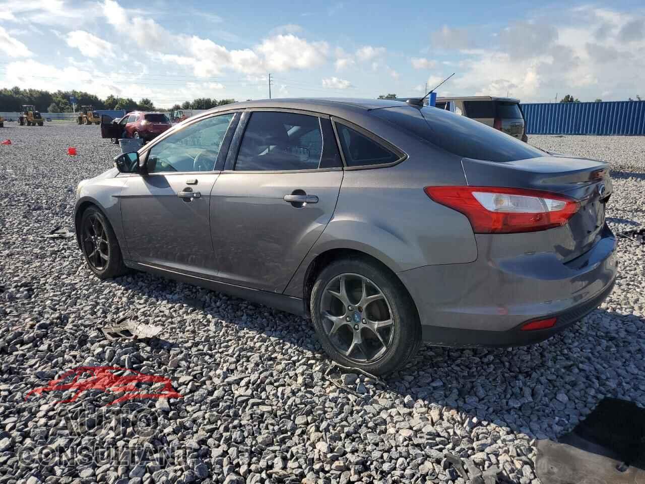FORD FOCUS 2014 - 1FADP3F25EL345656