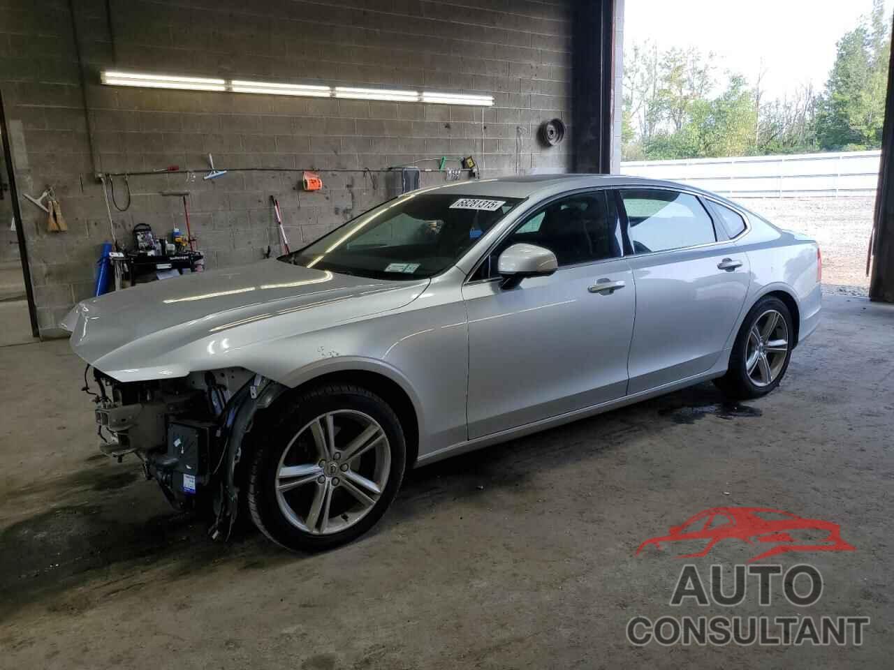 VOLVO S90 2018 - LVY982MK6JP015417