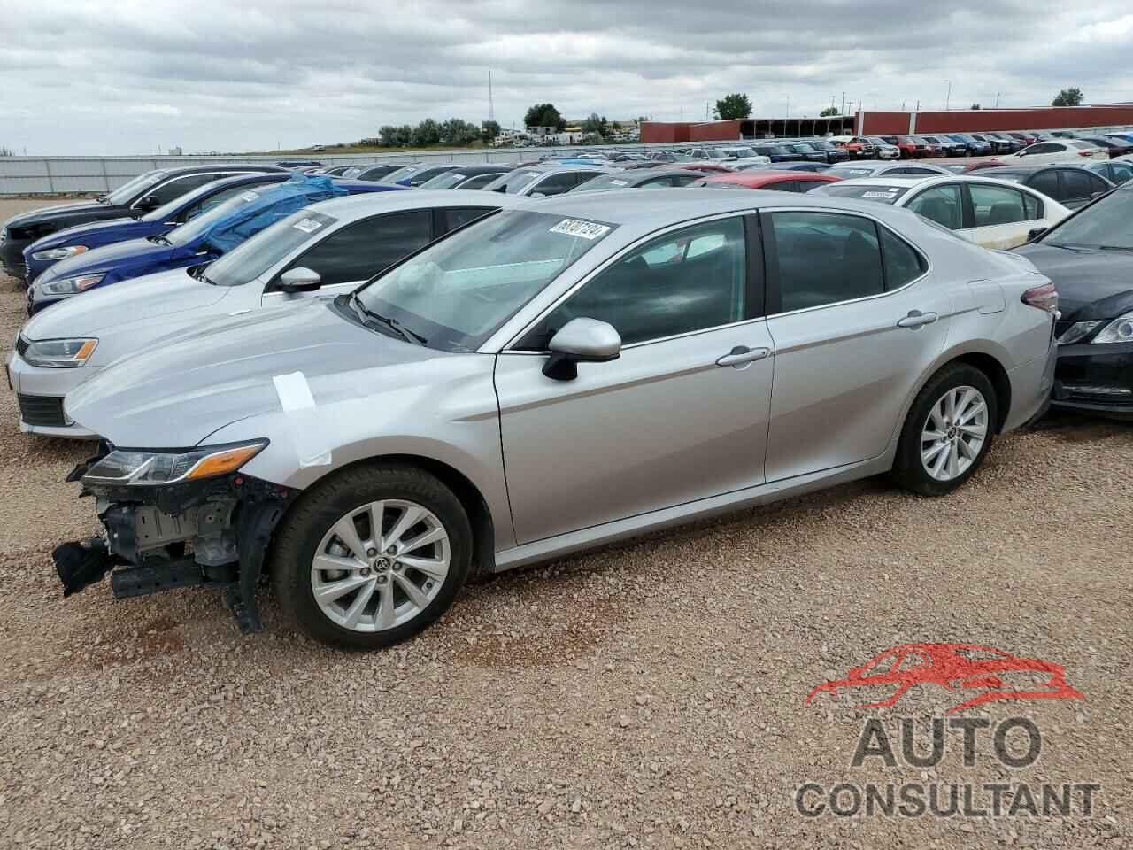 TOYOTA CAMRY 2022 - 4T1C11AK3NU698325