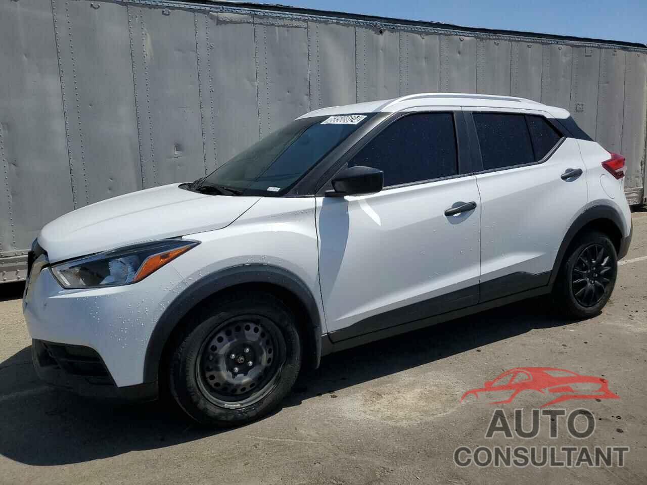 NISSAN KICKS 2018 - 3N1CP5CU3JL535934