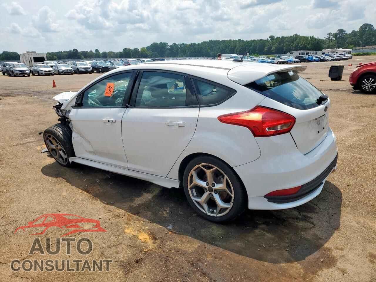 FORD FOCUS 2016 - 1FADP3L91GL396477