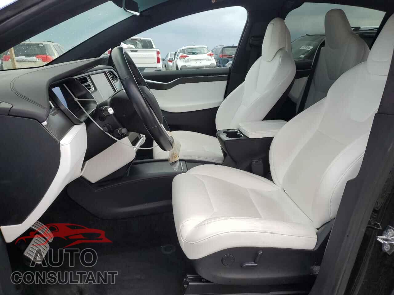 TESLA MODEL X 2017 - 5YJXCBE4XHF077341