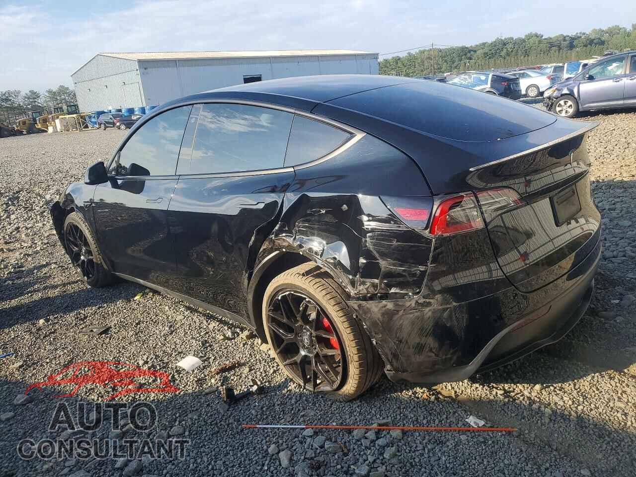 TESLA MODEL Y 2021 - 5YJYGDEF2MF202008