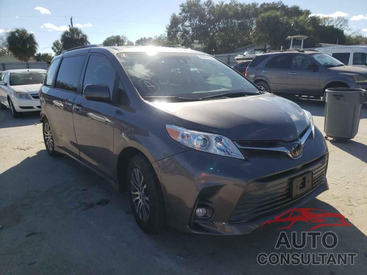 TOYOTA SIENNA 2019 - 5TDYZ3DC7KS988893