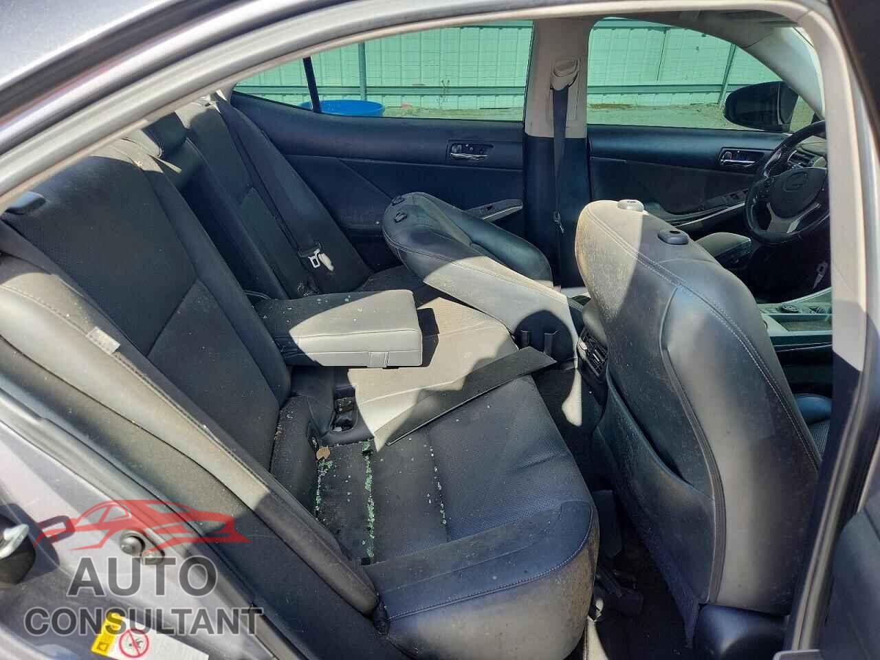 LEXUS IS 2015 - JTHBF1D26F5076034