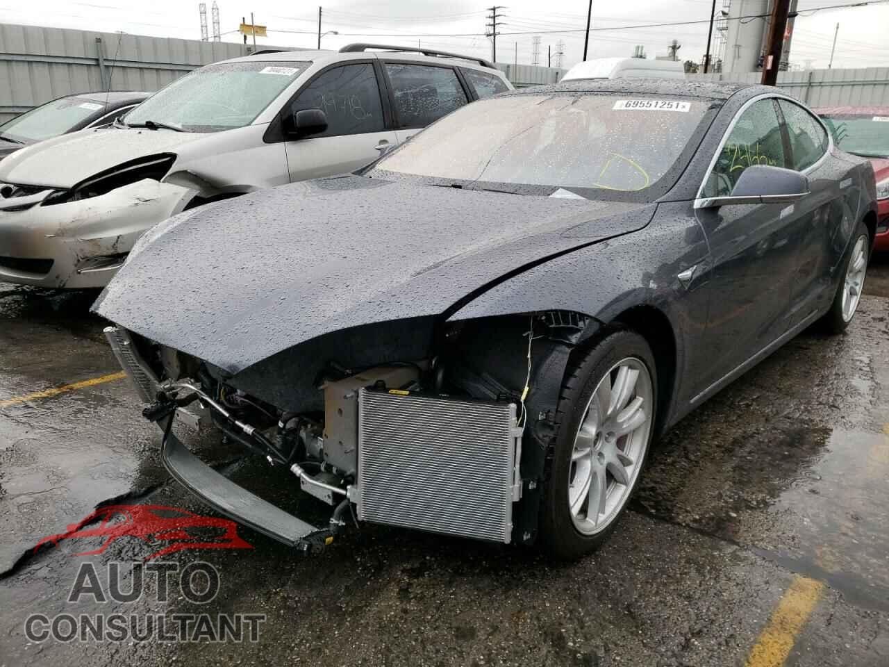 TESLA MODEL S 2020 - 5YJSA1E46LF402652