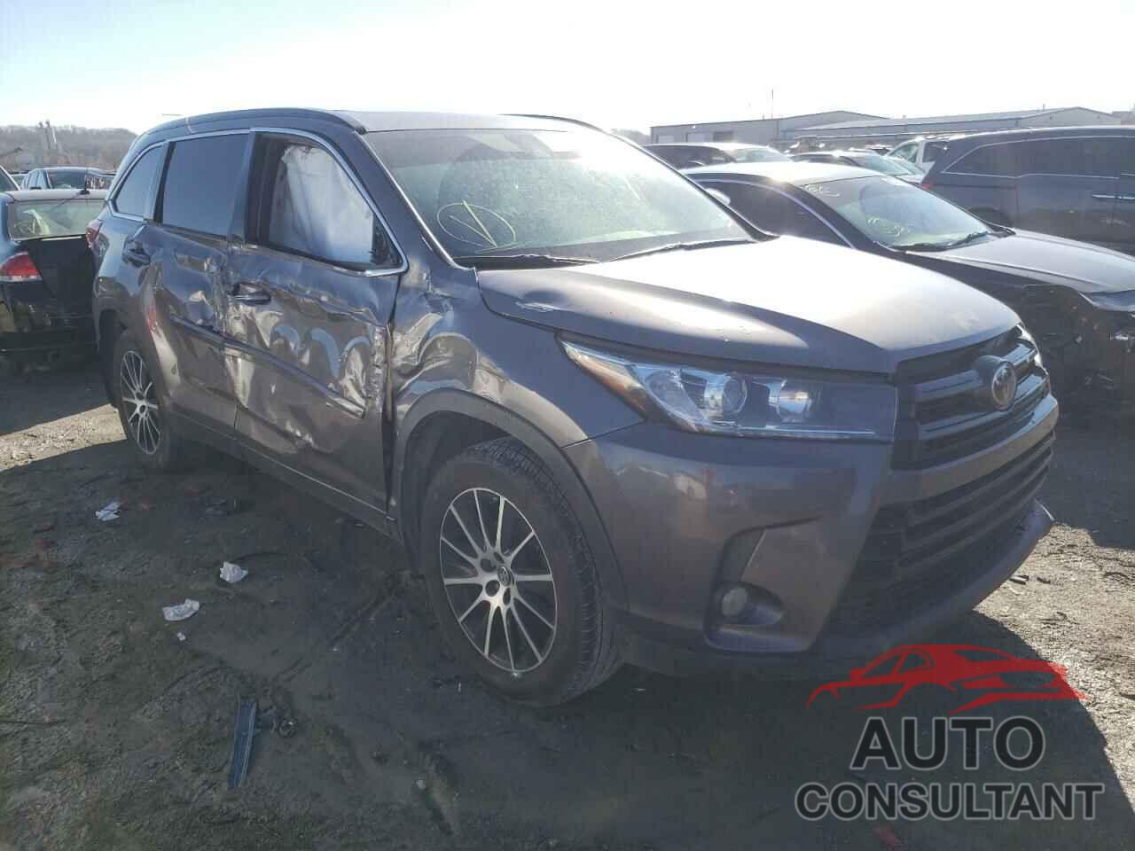 TOYOTA HIGHLANDER 2017 - 5TDJZRFH2HS484323