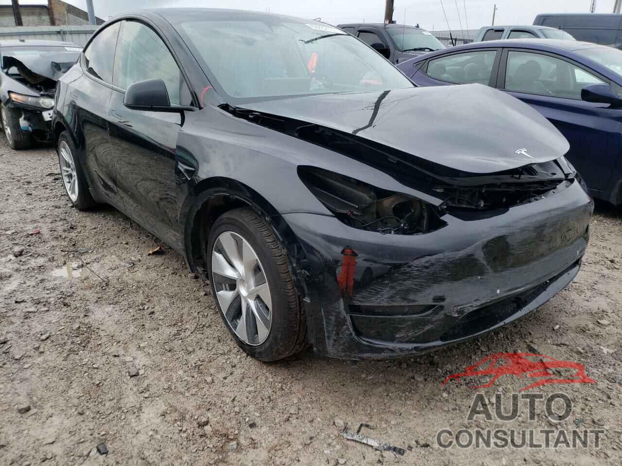 TESLA MODEL Y 2021 - 5YJYGDED8MF107371
