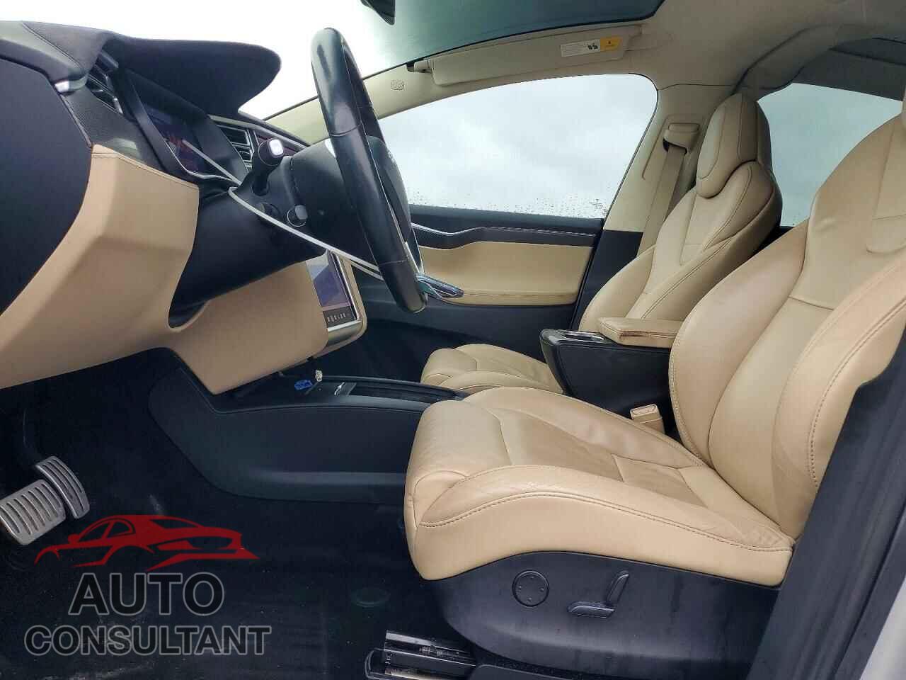 TESLA MODEL X 2017 - 5YJXCDE48HF056158
