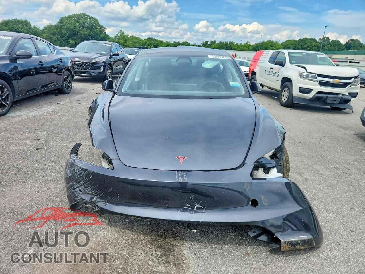 TESLA MODEL 3 2024 - 5YJ3E1EA7RF727706