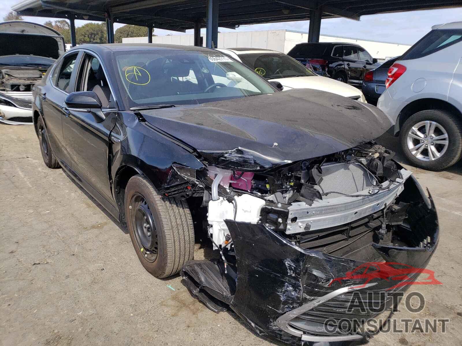 TOYOTA CAMRY 2021 - 4T1C31AK6MU566278