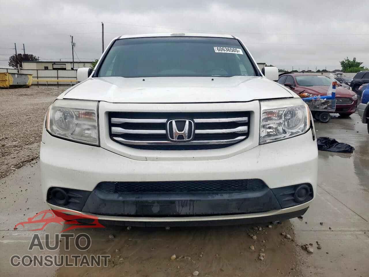 HONDA PILOT 2015 - 5FNYF3H22FB032399