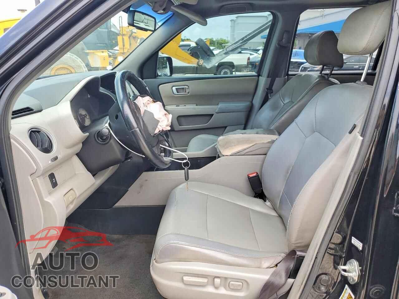 HONDA PILOT 2011 - 5FNYF3H67BB023839