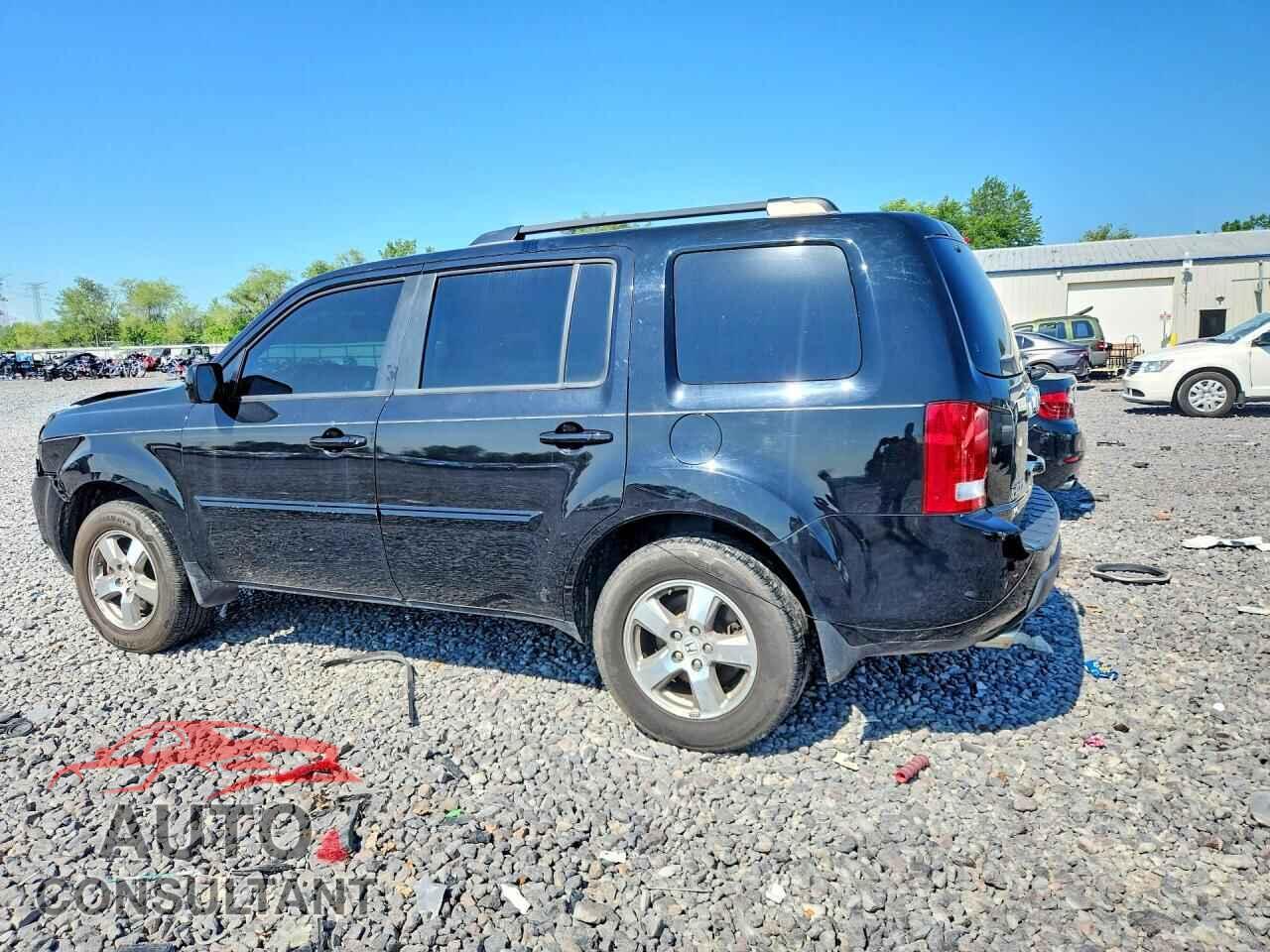 HONDA PILOT 2011 - 5FNYF4H5XBB014775