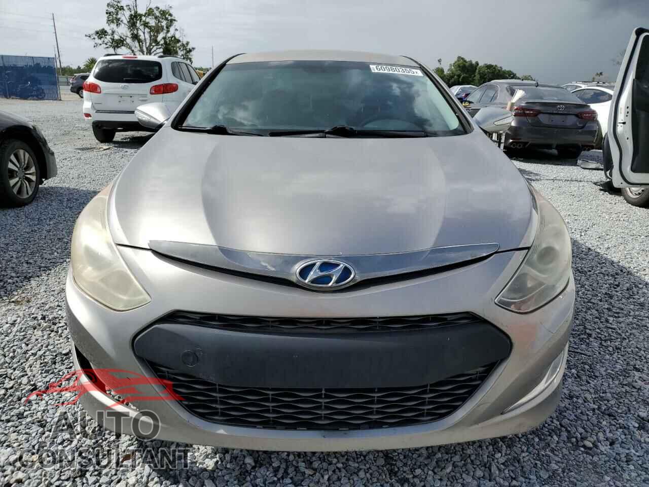 HYUNDAI SONATA 2013 - KMHEC4A42DA089703
