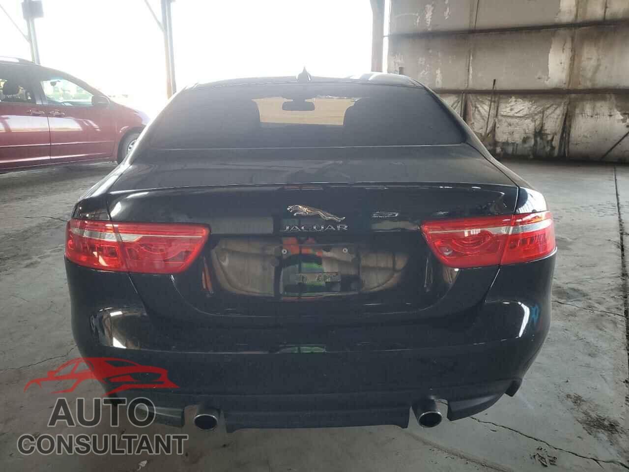 JAGUAR XE 2017 - SAJAE4BV3HA968087