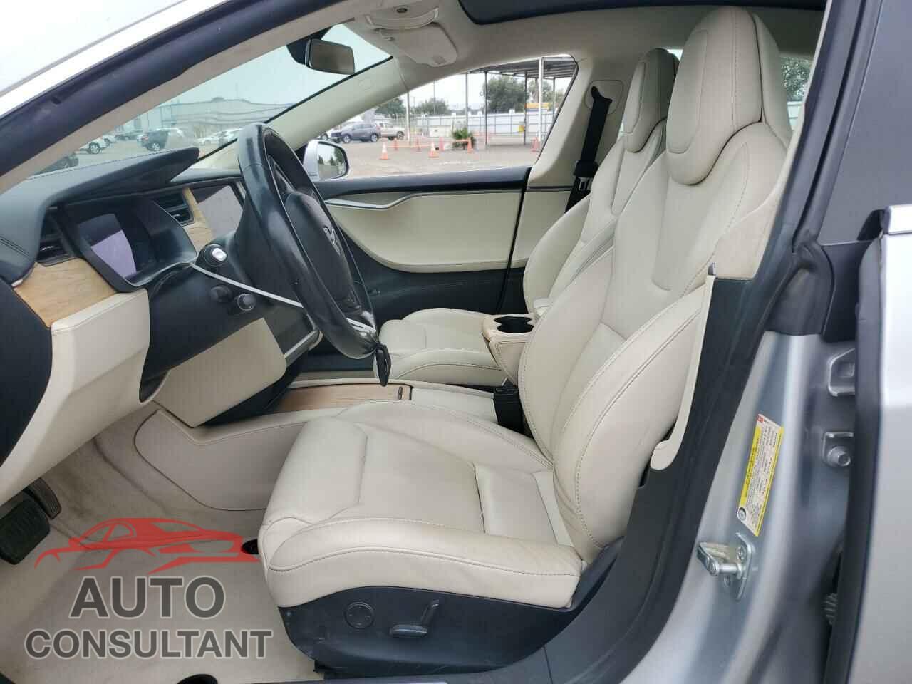 TESLA MODEL S 2018 - 5YJSA1E25JF282919