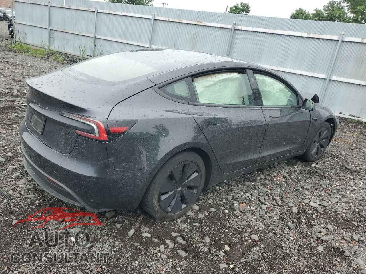 TESLA MODEL 3 2024 - 5YJ3E1EA9RF740036