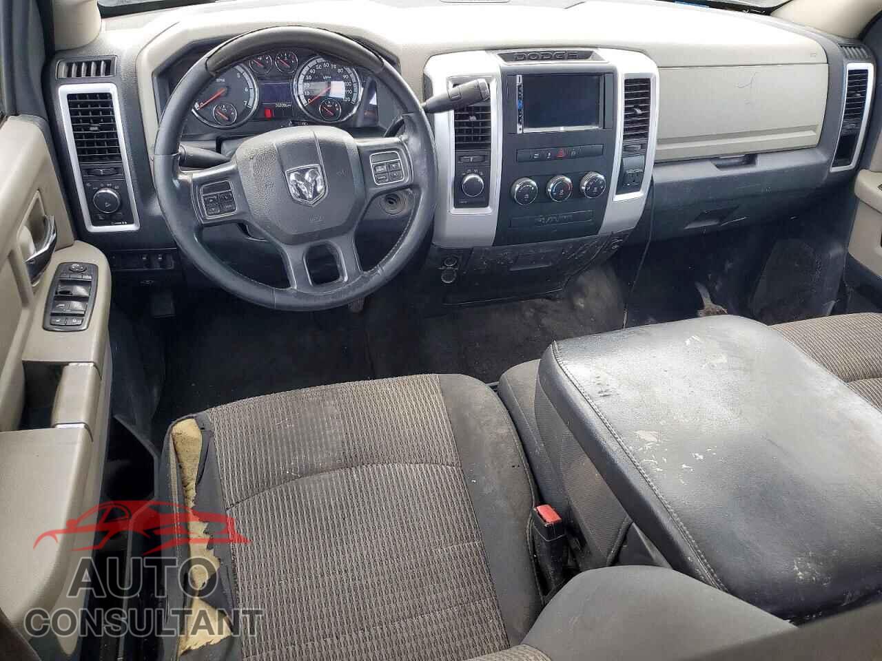 DODGE RAM 1500 2012 - 1C6RD7LT0CS241017