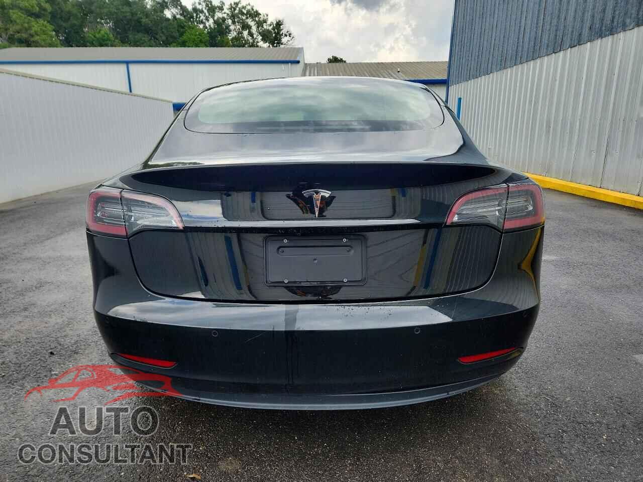 TESLA MODEL 3 2022 - 5YJ3E1EA9NF187673
