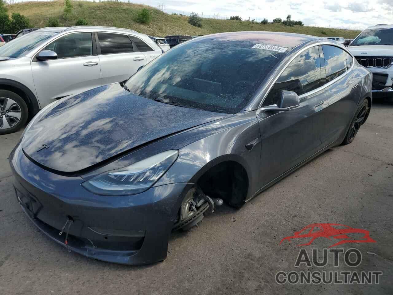 TESLA MODEL 3 2018 - 5YJ3E1EA9JF028159