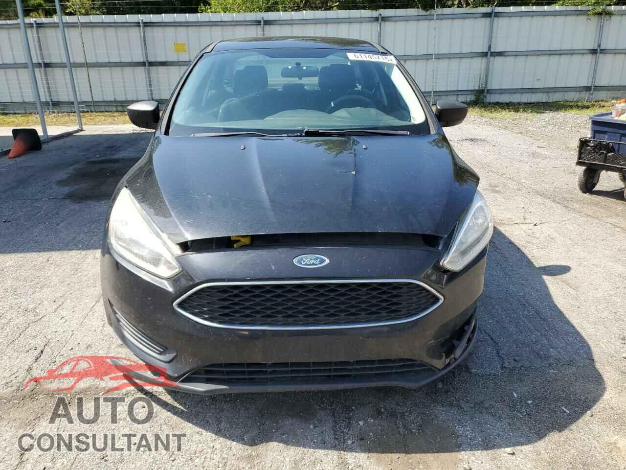 FORD FOCUS 2015 - 1FADP3E21FL376258
