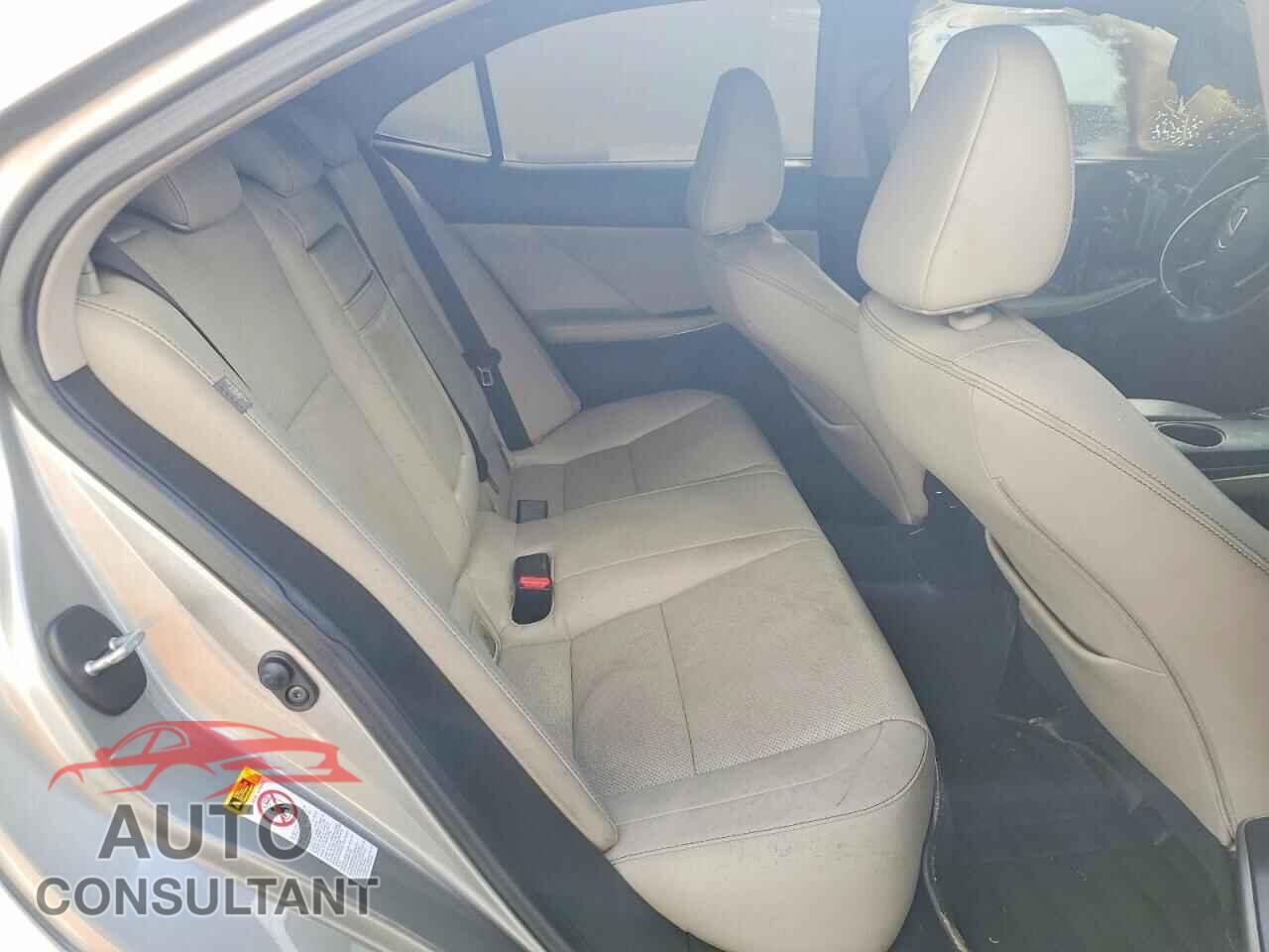 LEXUS IS 2014 - JTHBF1D27E5011160