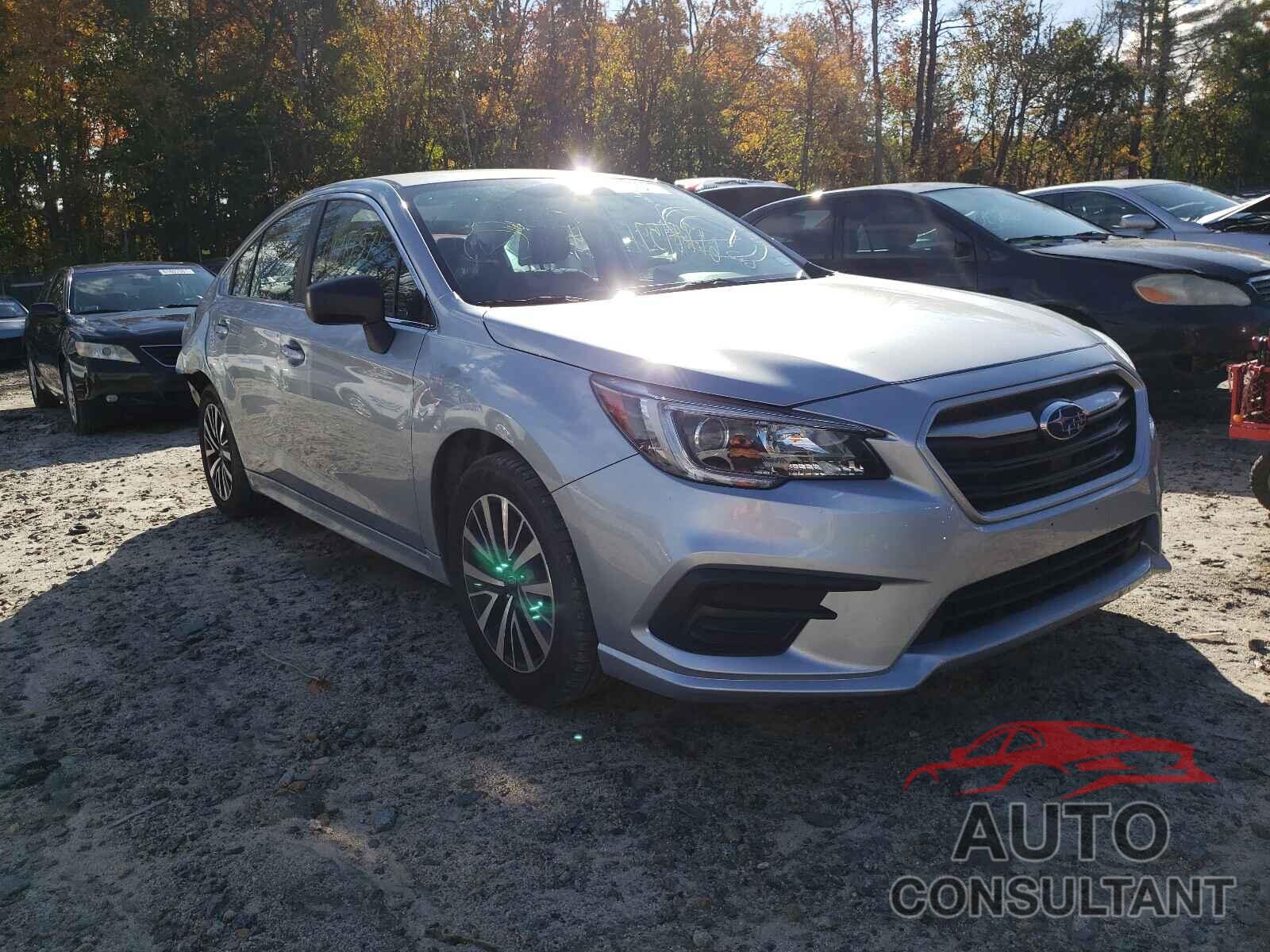 SUBARU LEGACY 2018 - 4S3BNAB68J3020966