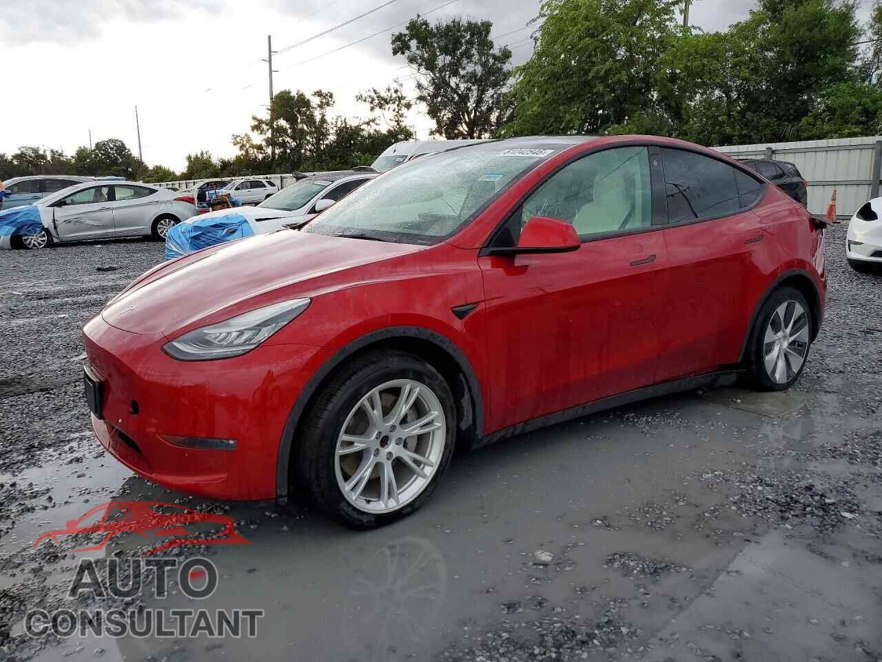 TESLA MODEL Y 2021 - 5YJYGDEDXMF110532