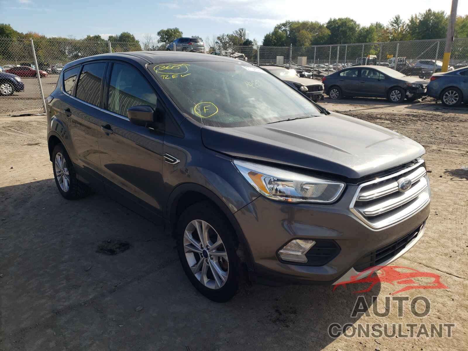 FORD ESCAPE 2017 - 1FMCU9G94HUB08583