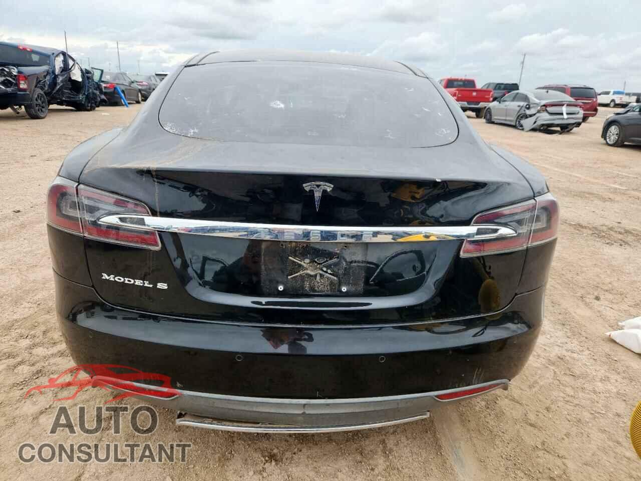 TESLA MODEL S 2014 - 5YJSA1S12EFP32379