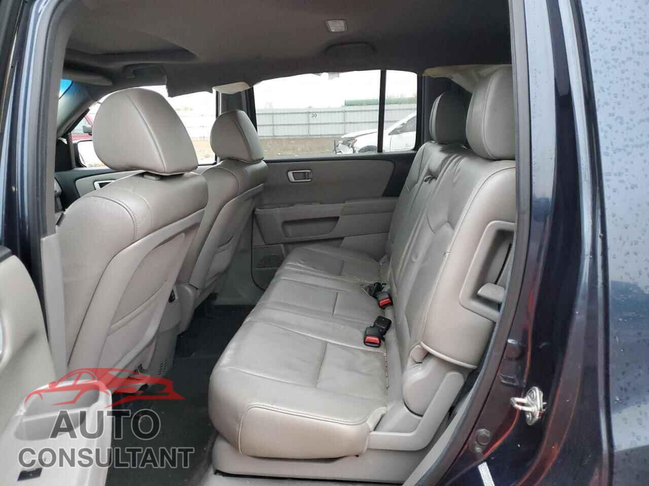 HONDA PILOT 2012 - 5FNYF3H58CB005651