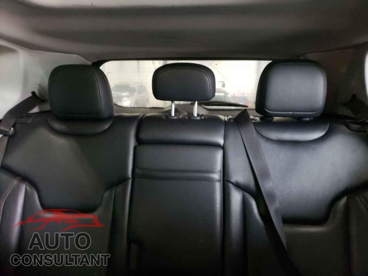 JEEP COMPASS 2017 - 3C4NJDCB2HT664547