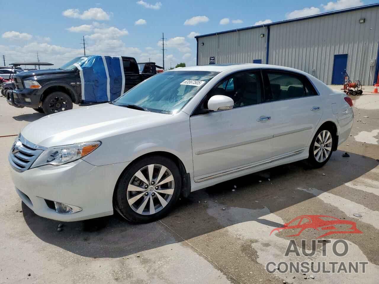 TOYOTA AVALON 2012 - 4T1BK3DB0CU456010