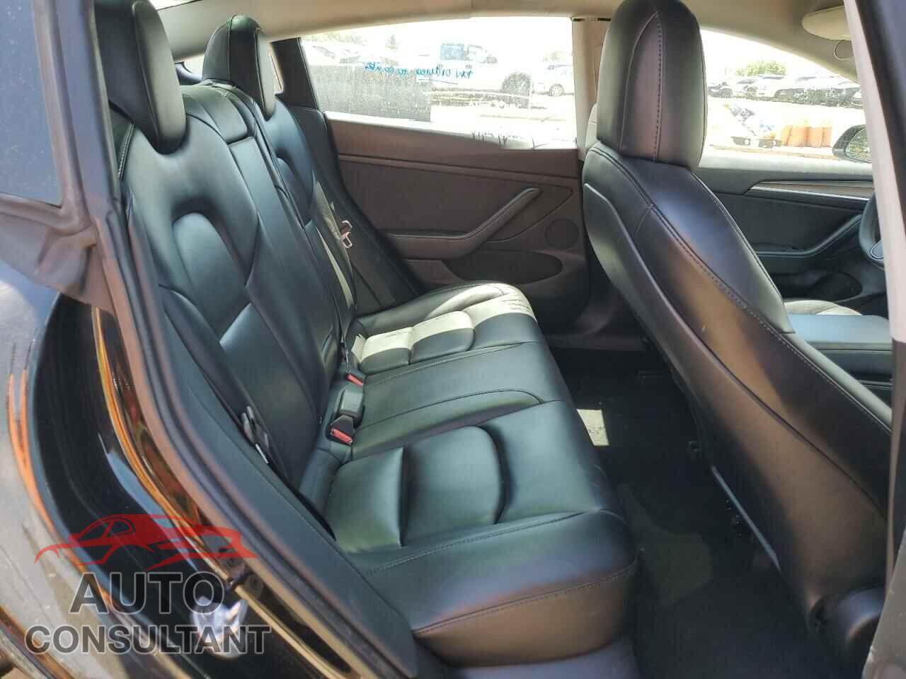 TESLA MODEL 3 2021 - 5YJ3E1EA2MF090698
