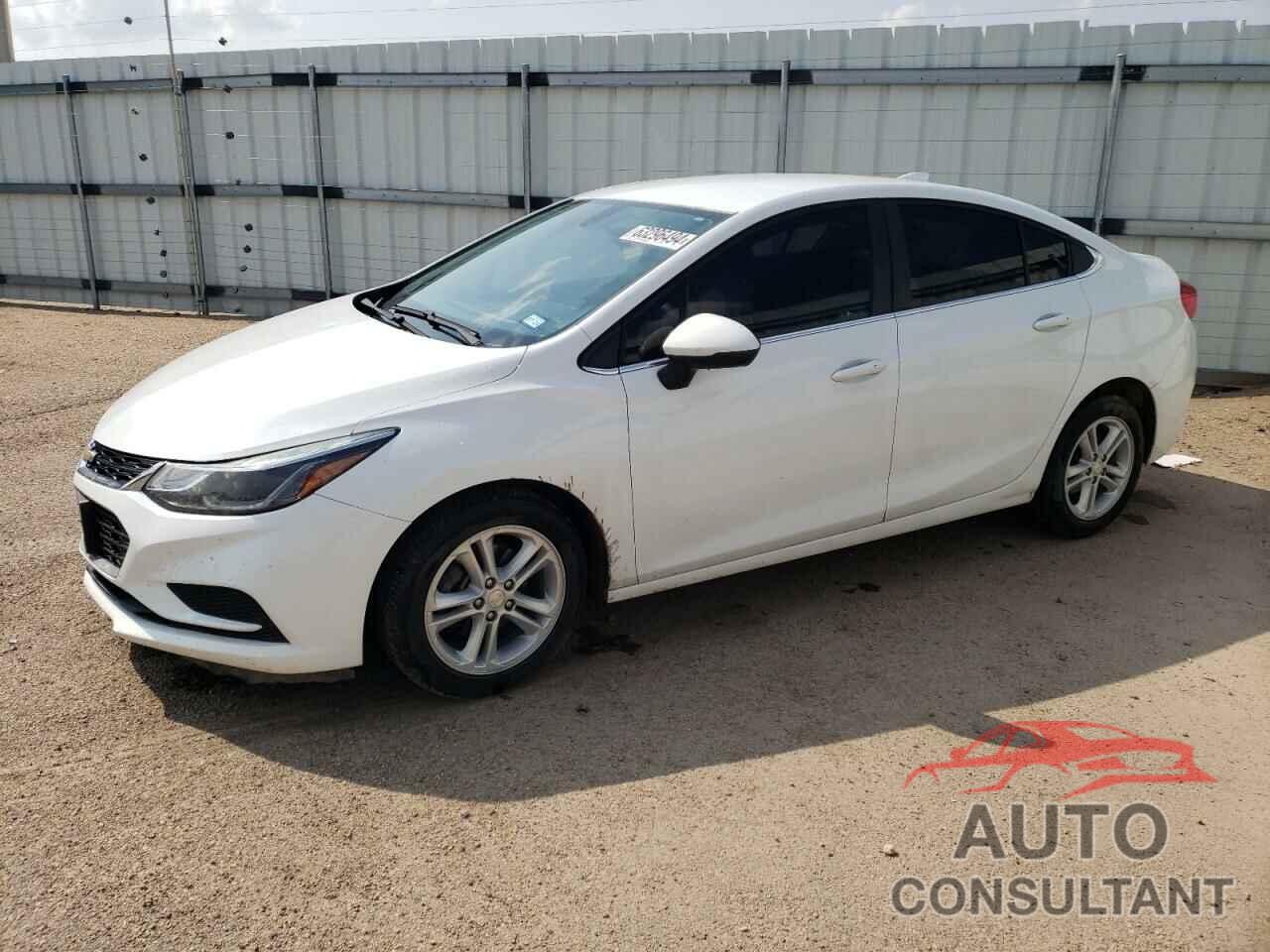 CHEVROLET CRUZE 2018 - 1G1BE5SM8J7216123