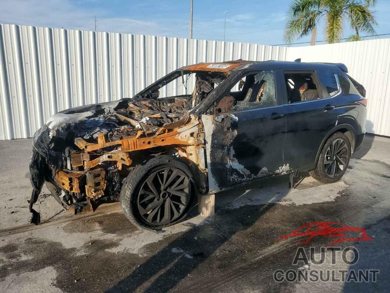 MITSUBISHI OUTLANDER 2024 - JA4J3VA82RZ038958