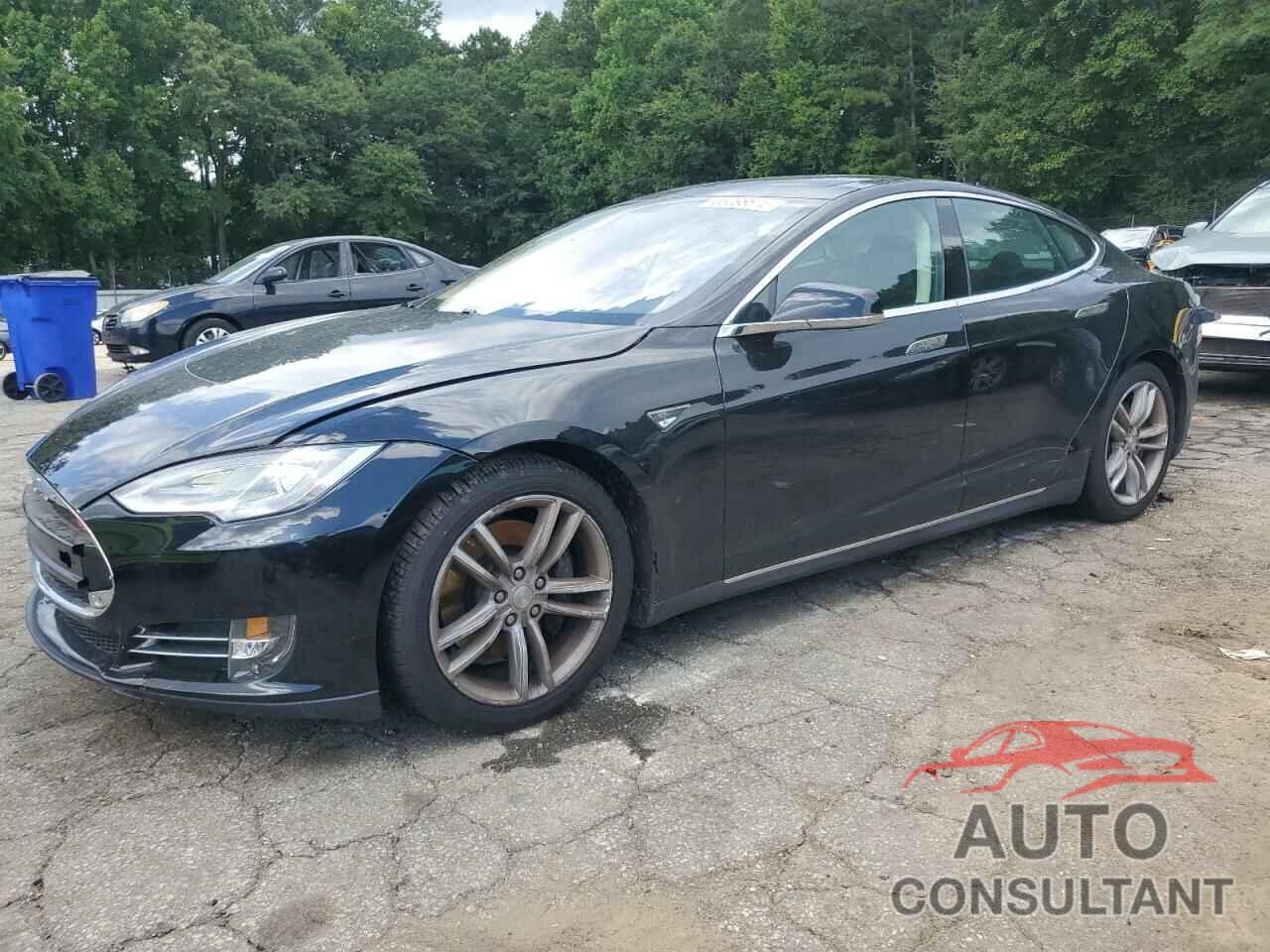 TESLA MODEL S 2013 - 5YJSA1CN8DFP06126