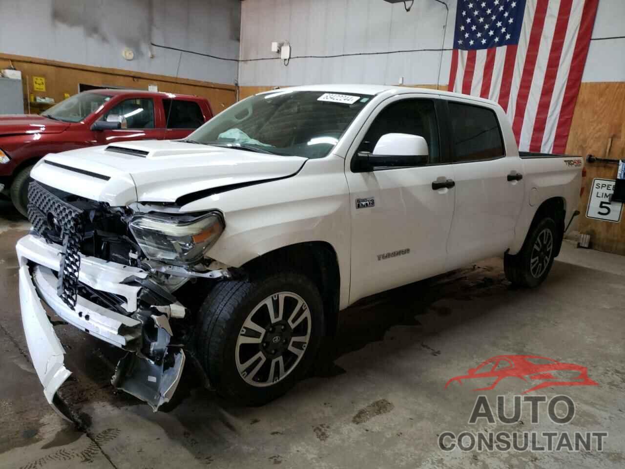 TOYOTA TUNDRA 2018 - 5TFDY5F12JX744974