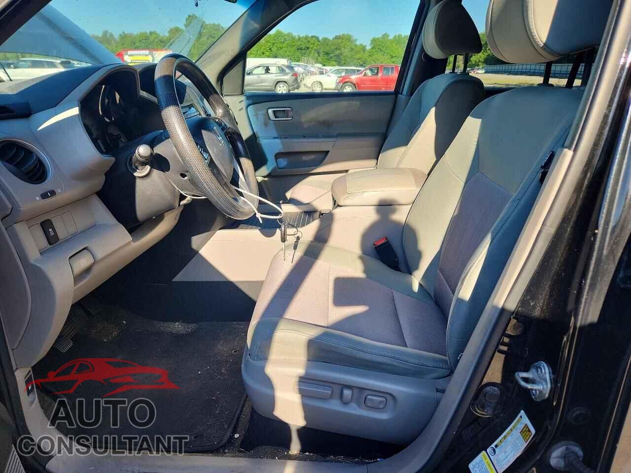 HONDA PILOT 2013 - 5FNYF4H49DB076954