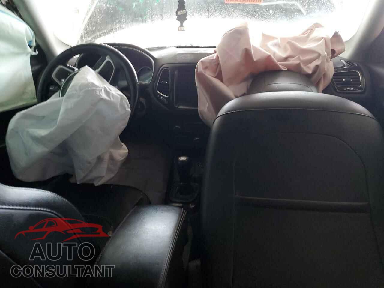JEEP COMPASS 2021 - 3C4NJDCB1MT525911