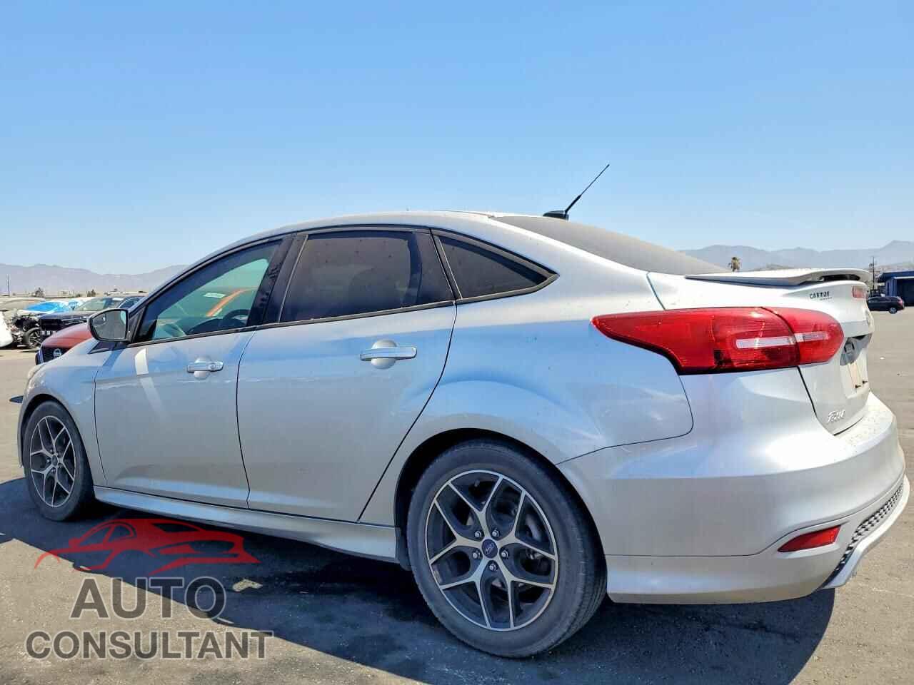 FORD FOCUS 2016 - 1FADP3F27GL262927