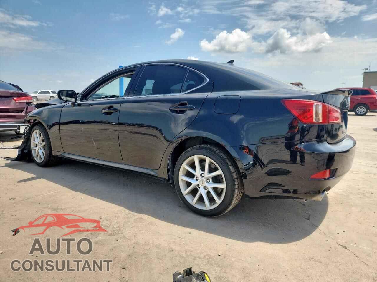 LEXUS IS 2011 - JTHCE5C29B5001869