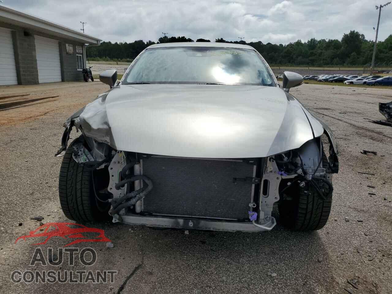 LEXUS IS 2018 - JTHBA1D24J5067758